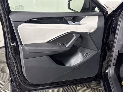New 2026 Volkswagen Tiguan SE AWD/4WD image 10