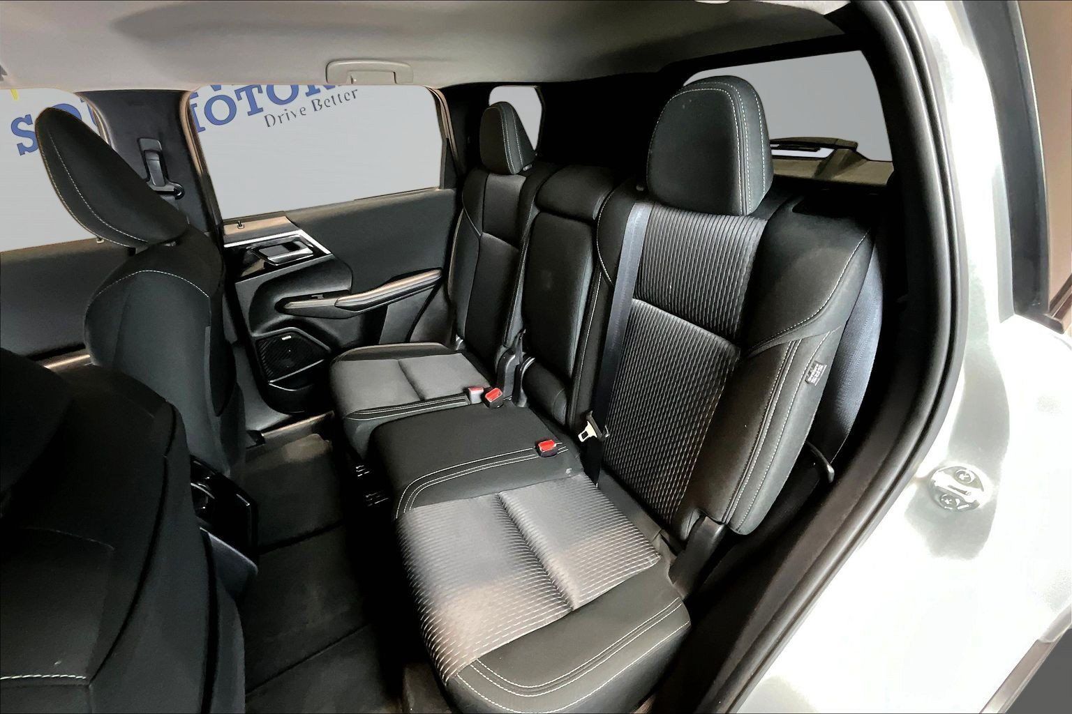 Used 2025 Mitsubishi Outlander ES AWD/4WD image 21