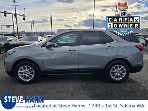 Used 2023 Chevrolet Equinox LT image 2