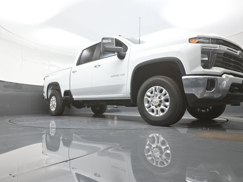 New 2026 Chevrolet Silverado 2500 LT AWD/4WD image 9