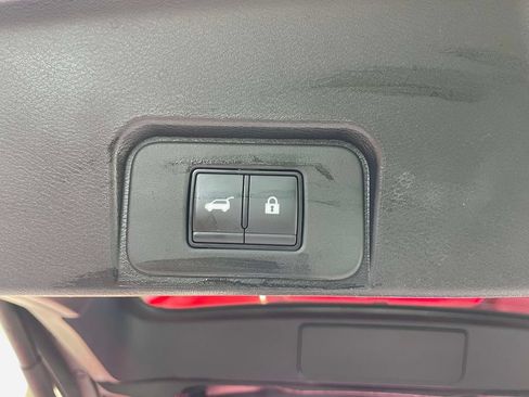 Used 2026 Nissan Rogue SV FWD image 10