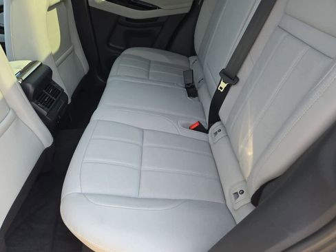 Used 2025 Land Rover Range Rover Evoque S image 19