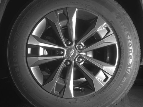 Used 2025 Chevrolet Equinox LT image 14