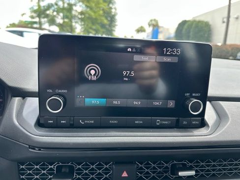 Certified 2023 Honda Accord EX image 29