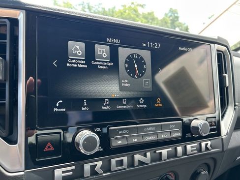 Certified 2025 Nissan Frontier SV RWD image 35