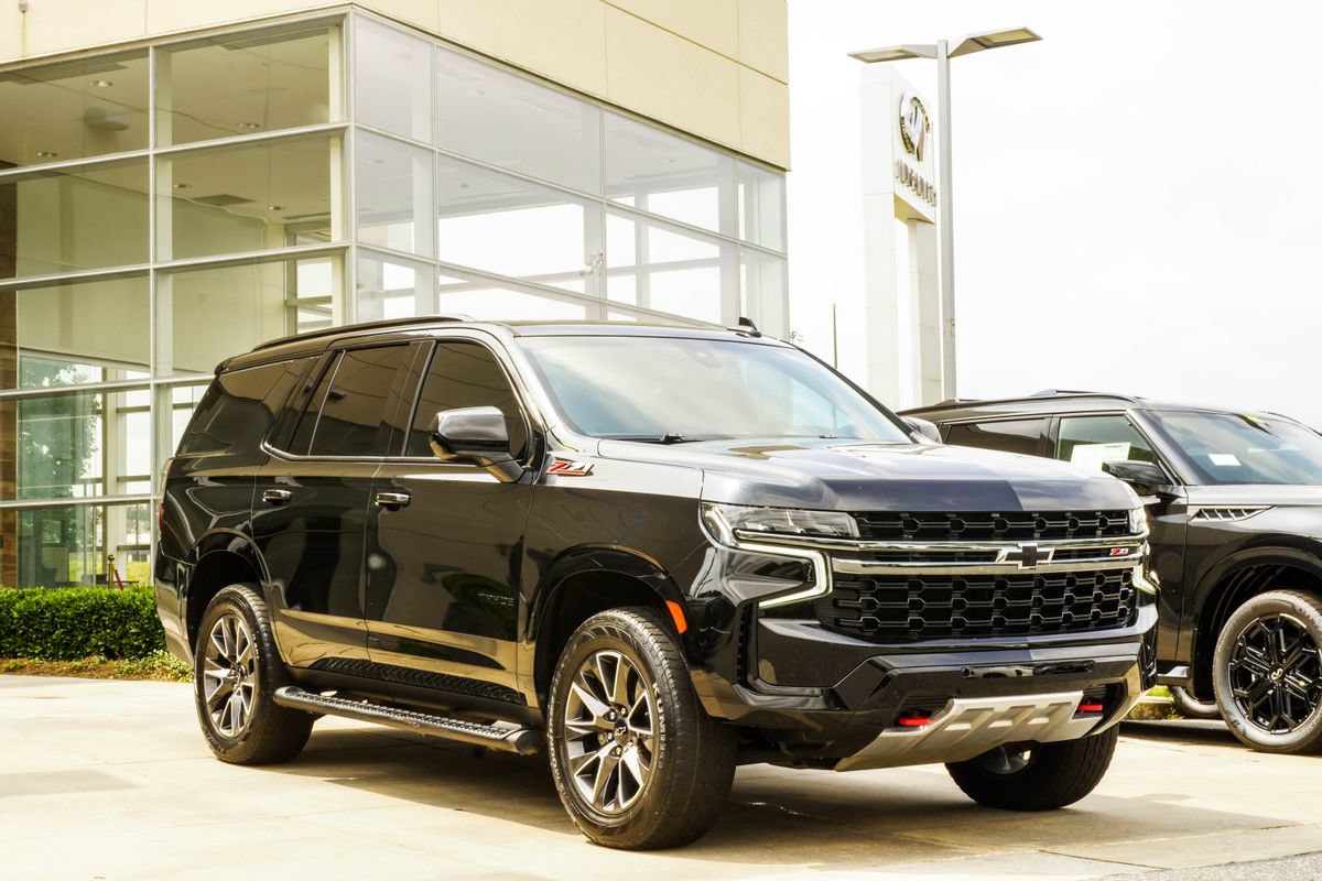 Used 2021 Chevrolet Tahoe Z71 w/ Rear Media and Nav Package AWD/4WD image 4