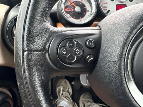 Used 2011 MINI Cooper Convertible FWD image 18