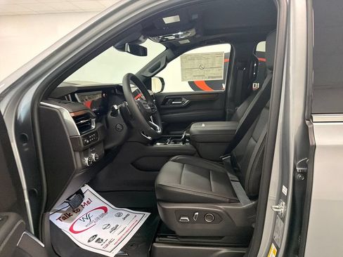 New 2026 GMC Yukon XL Denali w/ Sun & Power Step Package RWD image 8