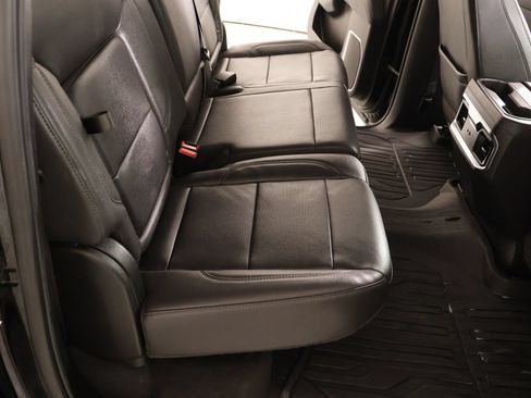 Used 2022 GMC Sierra 1500 SLT AWD/4WD image 16