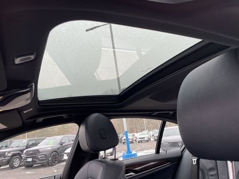 Used 2017 BMW 530i xDrive image 34