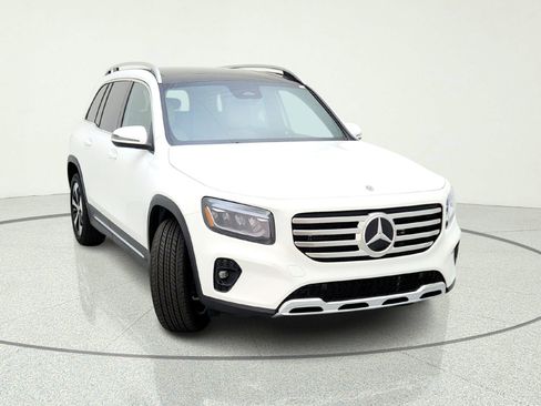 New 2026 Mercedes-Benz GLB 250 image 4