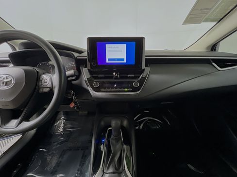 Used 2023 Toyota Corolla LE image 25