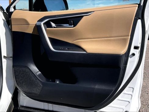 Used 2019 Toyota RAV4 XLE Premium w/ Cold Weather Package image 22