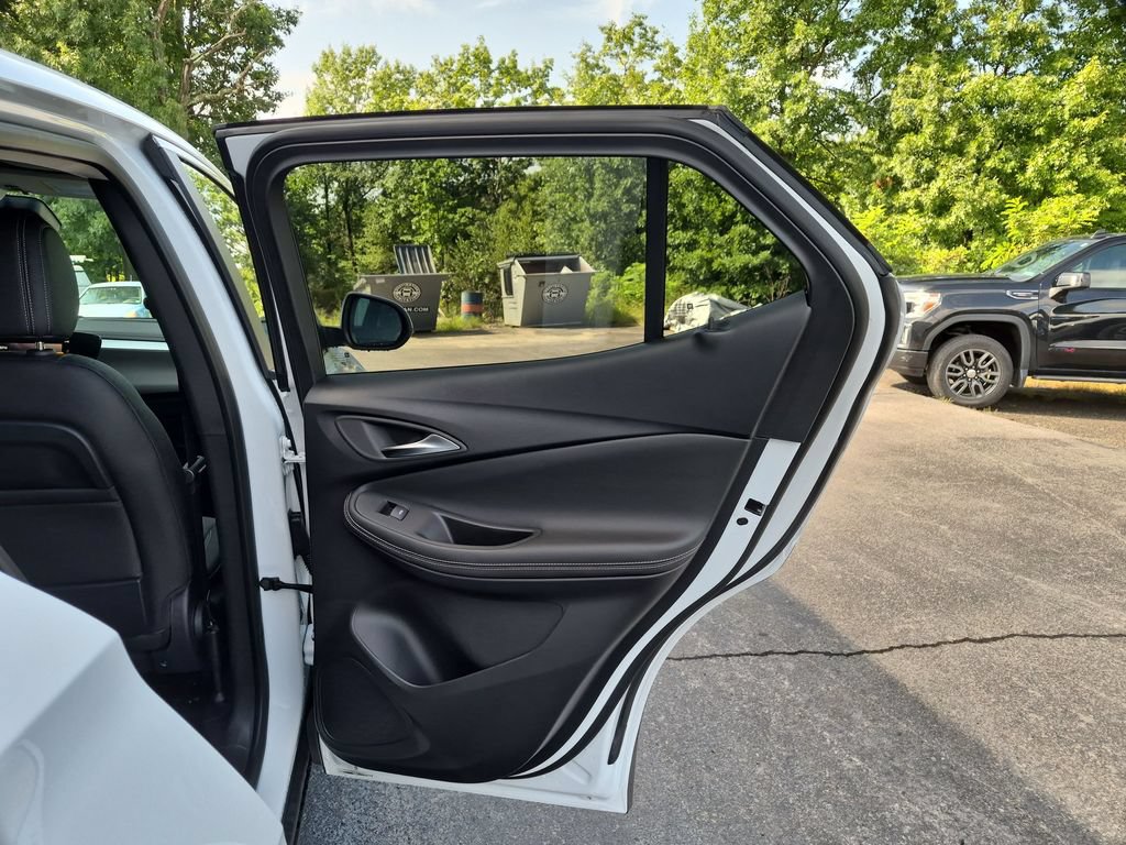 New 2026 Buick Encore GX Preferred w/ Comfort Package AWD/4WD image 33