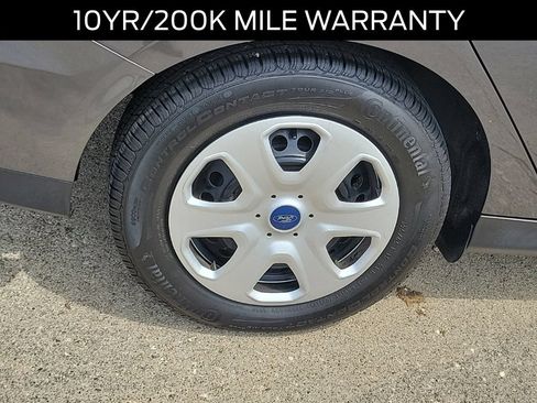 Certified 2018 Ford Focus S FWD image 5