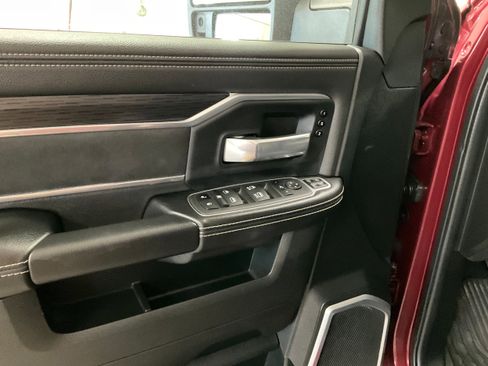 Used 2024 RAM 2500 Laramie w/ Night Edition image 11