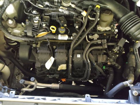 Used 2019 Ford Edge Titanium w/ Equipment Group 301A FWD image 30