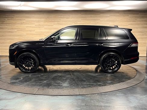 Used 2025 Lincoln Aviator Reserve w/ Equipment Group 201A AWD/4WD image 17