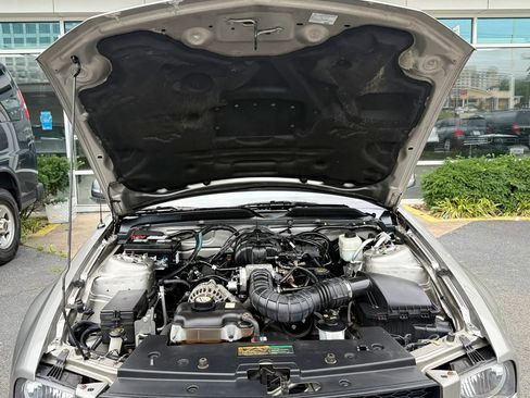 Used 2008 Ford Mustang Convertible RWD image 40