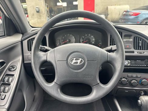 Used 2004 Hyundai Elantra GLS FWD image 15