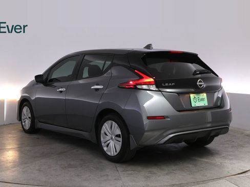Used 2025 Nissan Leaf S FWD image 17