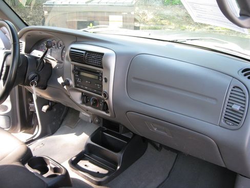 Used 2008 Ford Ranger XLT image 25