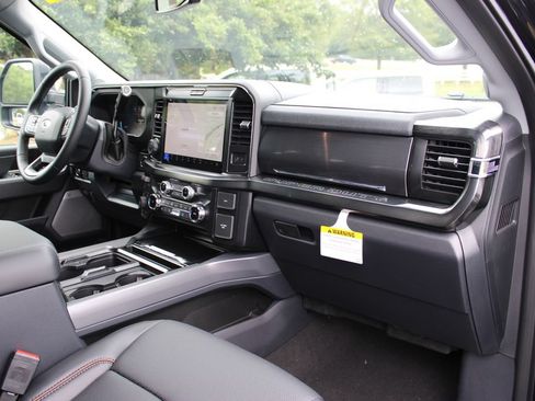 New 2026 Ford F350 Lariat w/ Black Appearance Package AWD/4WD image 9