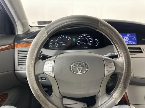 Used 2006 Toyota Avalon XLS image 12