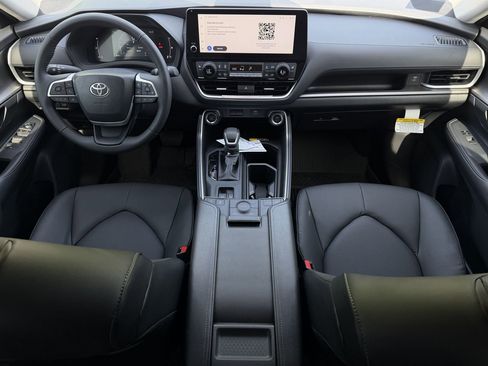 New 2026 Toyota Grand Highlander AWD image 11