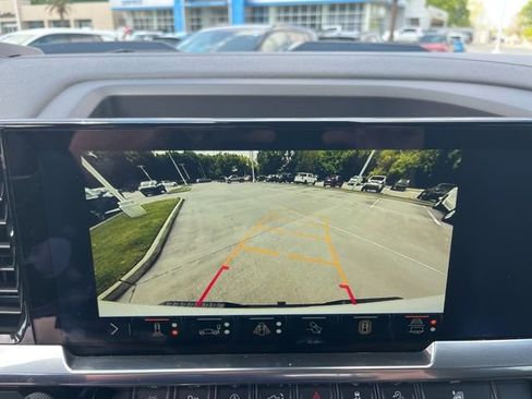 Used 2025 Chevrolet Silverado 1500 LT Trail Boss w/ Convenience Package II image 26