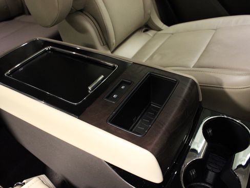 Used 2020 Lincoln Aviator Reserve w/ Equipment Group 202A image 18