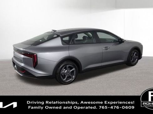 Used 2025 Kia K4 LXS image 10