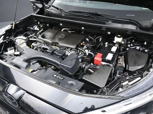 Used 2024 Toyota RAV4 XLE image 12
