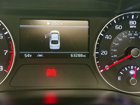 Used 2022 Kia Forte GT image 12