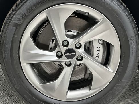 Certified 2026 Genesis GV70 2.5T image 10