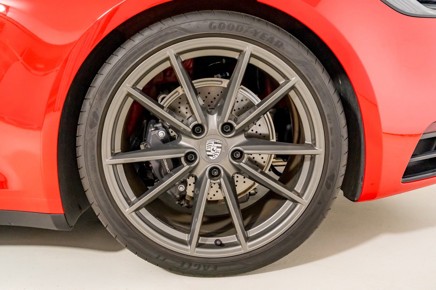 Used 2024 Porsche 911 Carrera T RWD image 13