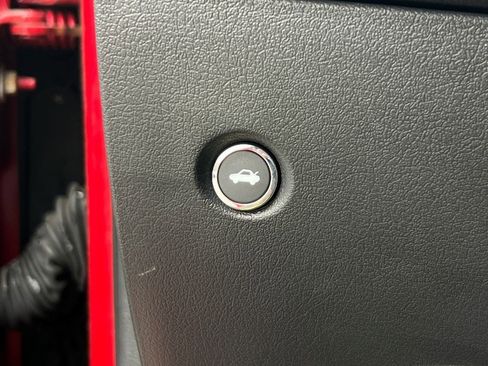 Used 2013 Dodge Challenger SXT Plus image 22