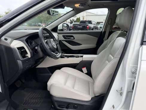 Used 2023 Nissan Rogue SL w/ SL Premium Package AWD/4WD image 16