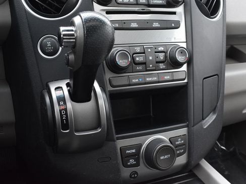 Used 2015 Honda Pilot SE image 23