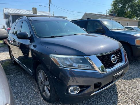 Used 2014 Nissan Pathfinder Platinum w/ Platinum Premium Package AWD/4WD image 2
