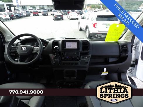 Used 2026 RAM ProMaster 2500 w/ Convenience Group FWD image 19