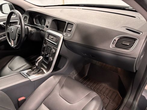 Used 2015 Volvo S60 T5 Premier image 16