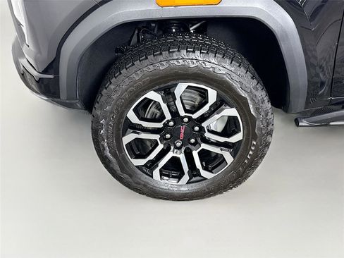 Used 2025 GMC Canyon AT4 w/ Nightfall Edition image 23