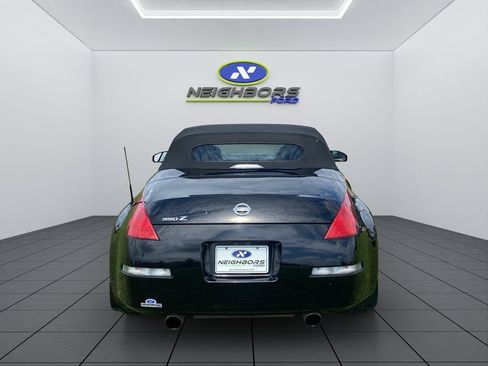 Used 2005 Nissan 350Z Touring RWD image 5
