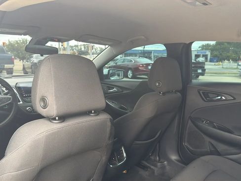 Used 2020 Chevrolet Malibu LT FWD image 35