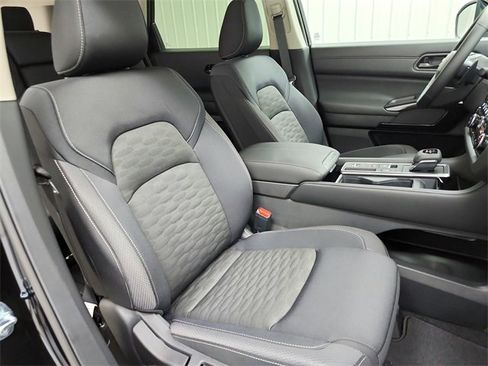 New 2026 Nissan Pathfinder SV image 38