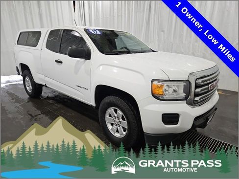 Used 2017 GMC Canyon SL image 1