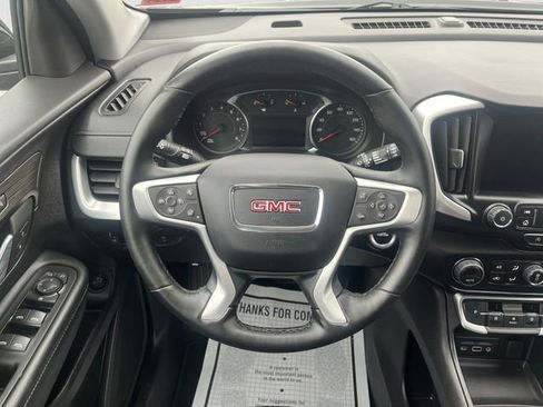Used 2024 GMC Terrain SLT AWD/4WD image 12