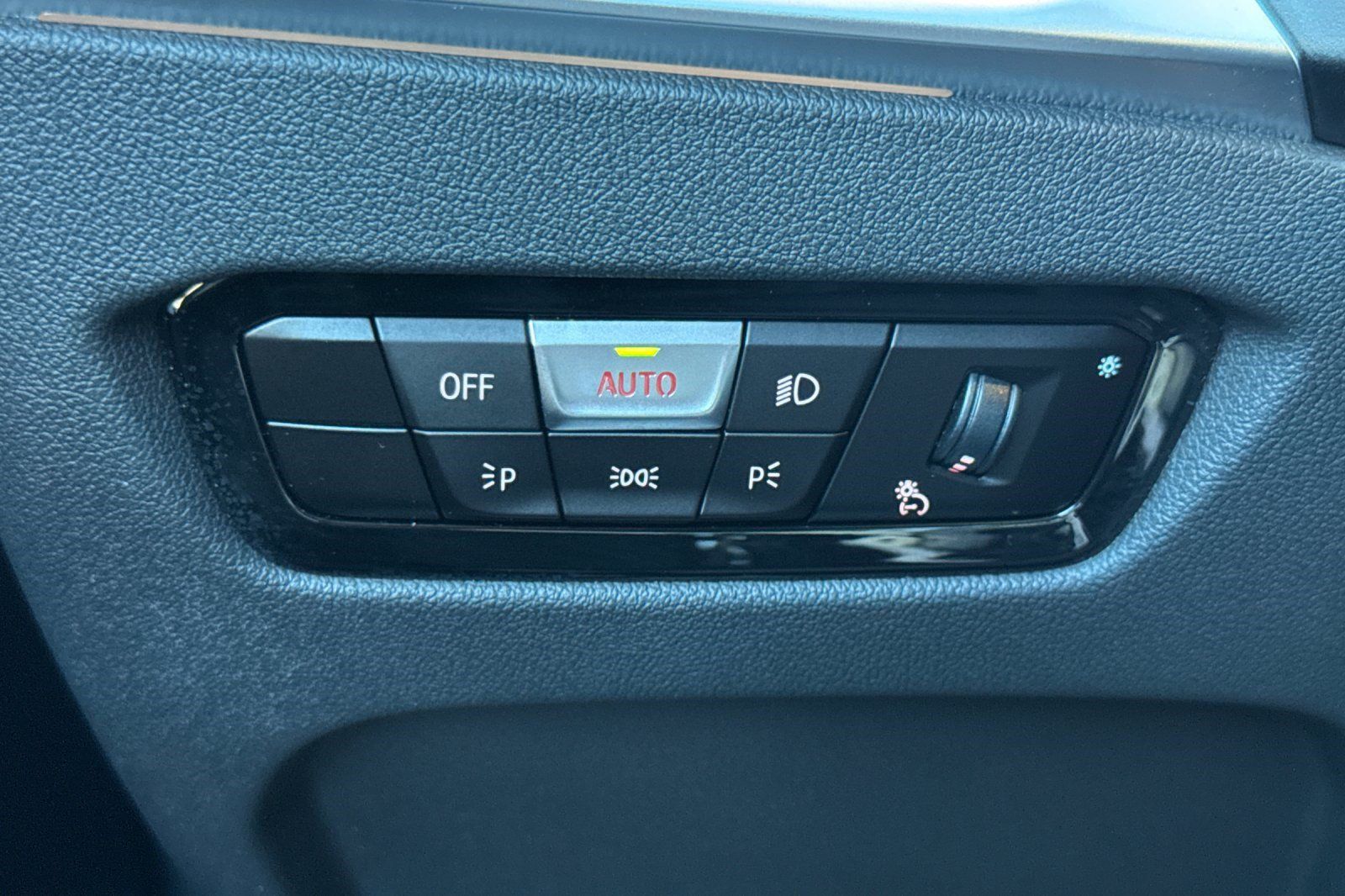 Used 2024 BMW M2 w/ Lighting Package RWD image 37
