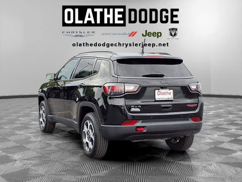 Certified 2022 Jeep Compass Trailhawk w/ Trailhawk Elite Group AWD/4WD image 3